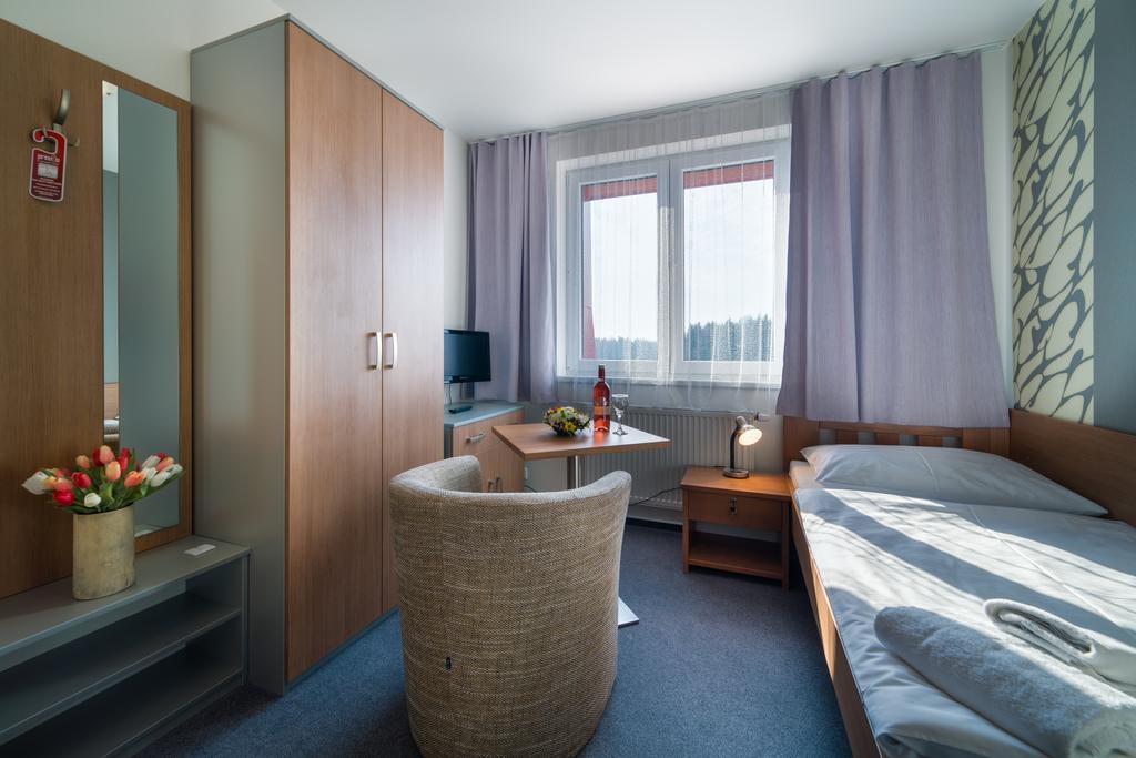 Garni Hotel トレボン 部屋 写真