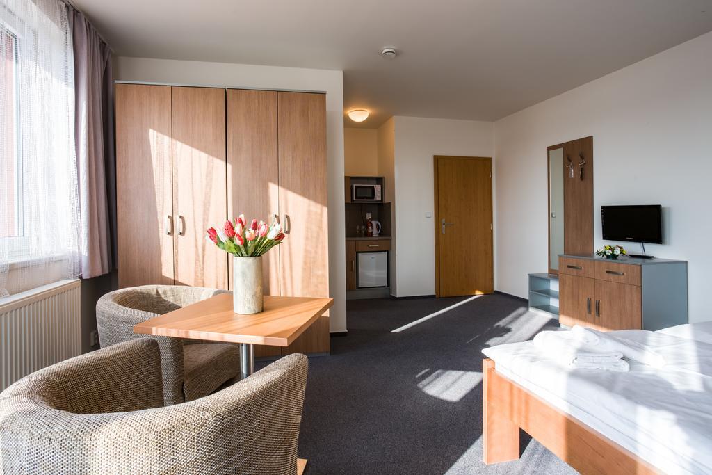 Garni Hotel トレボン 部屋 写真
