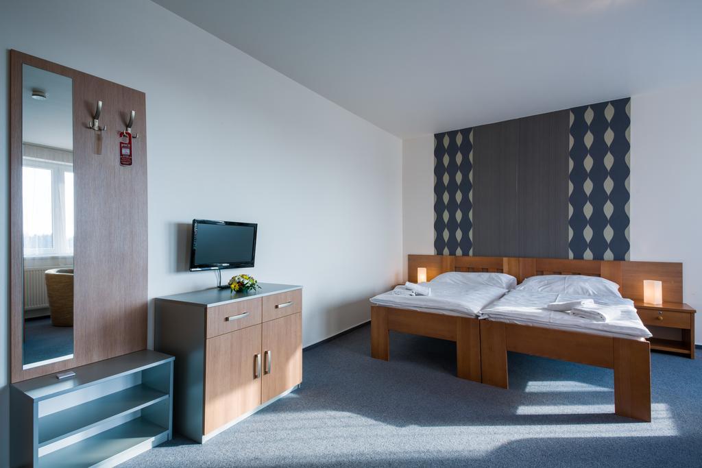 Garni Hotel トレボン 部屋 写真