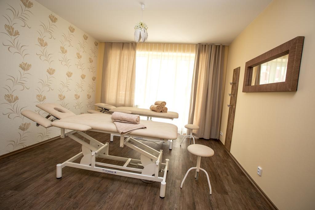 Garni Hotel トレボン エクステリア 写真